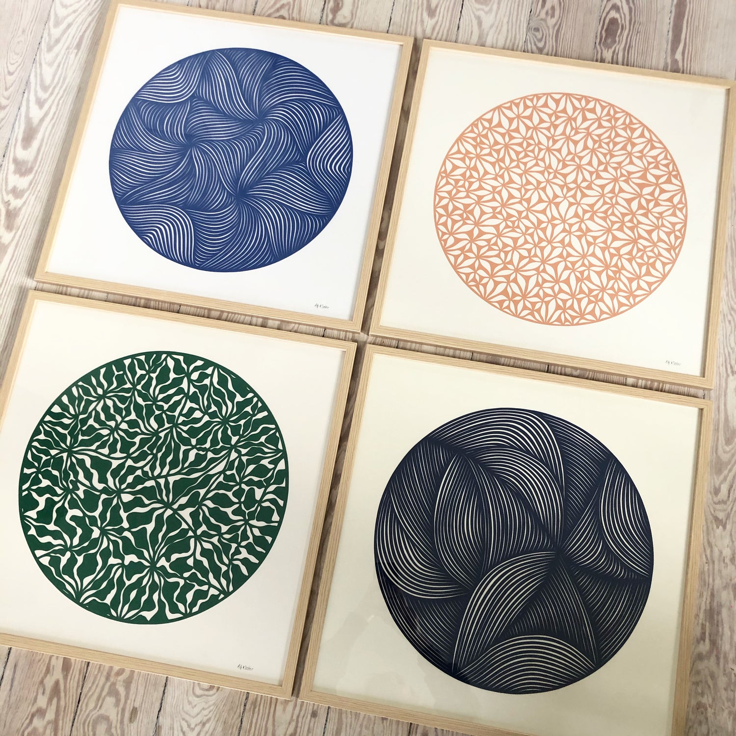 Papercuts i 50x50 cm