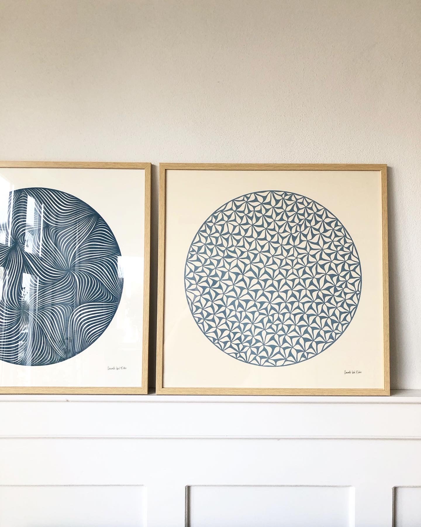 Støvet lyseblåt klip på creme, 50x50