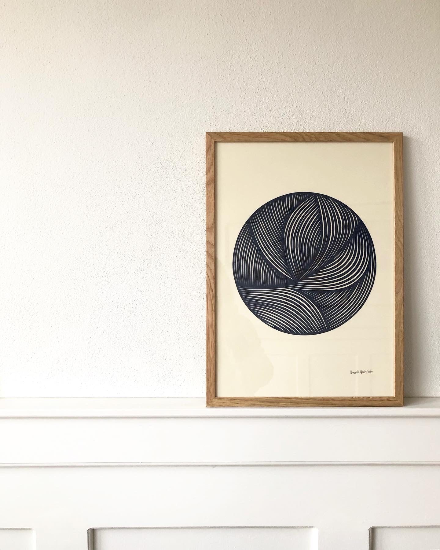 Marineblåt klip på creme, A3