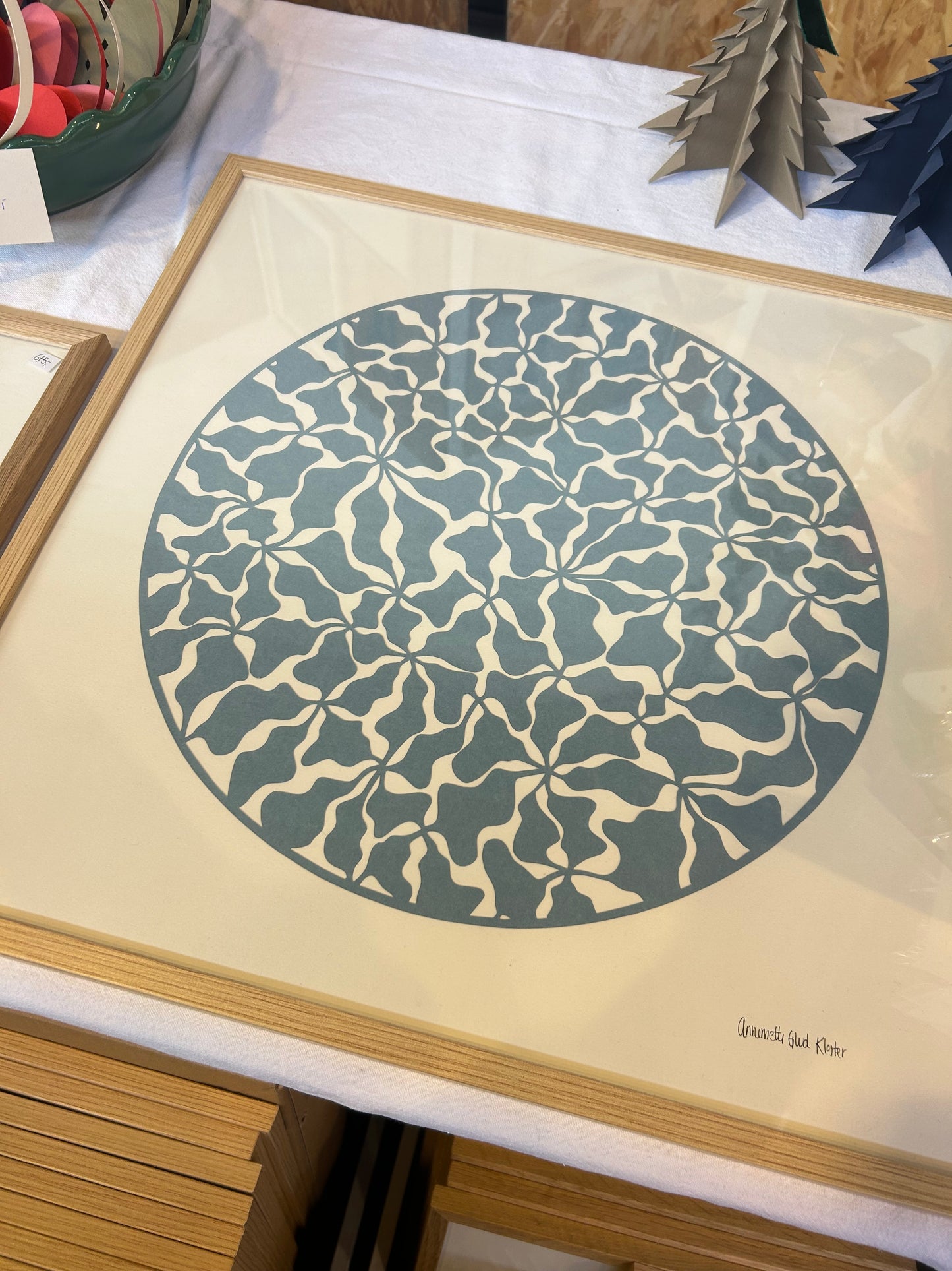 Organisk støvet blåt papercut, 50x50