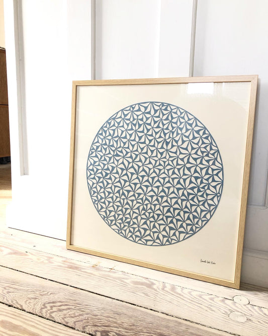 Støvet lyseblåt klip på creme, 50x50