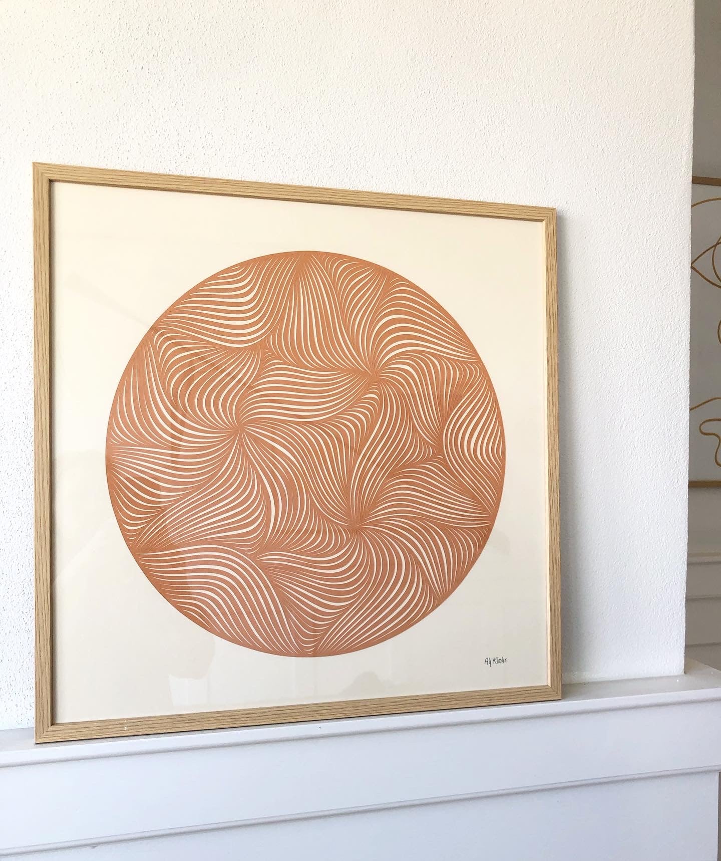 Nude/laks på elfenben baggrund i 50x50cm.